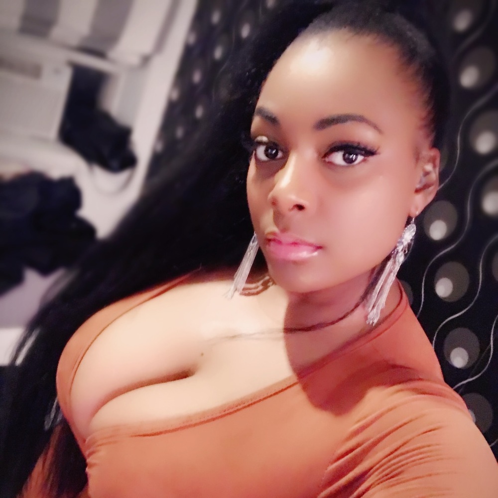 Meet your Posher, Jasmin